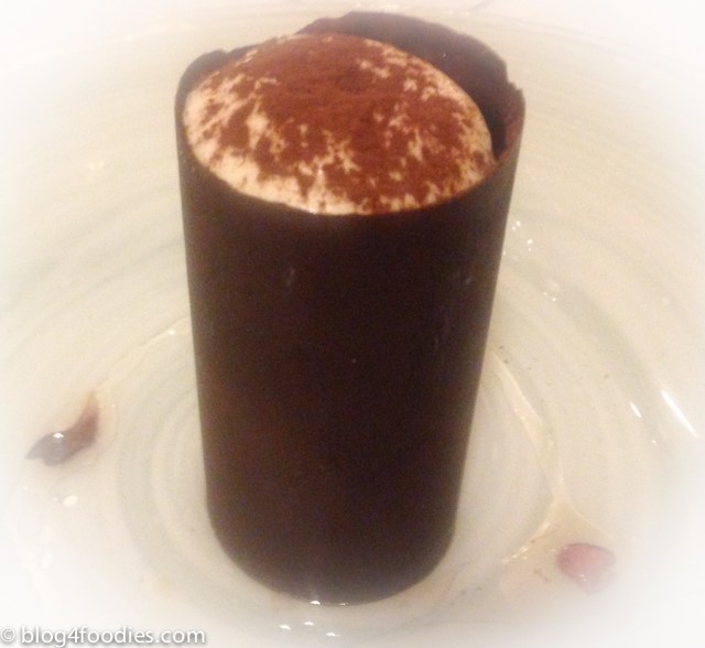 Chocolate dessert