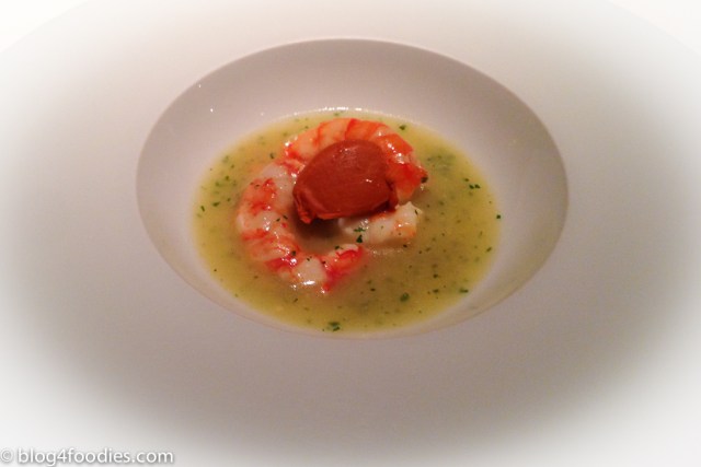 GARLIC PRAWNS with an optical illusion.