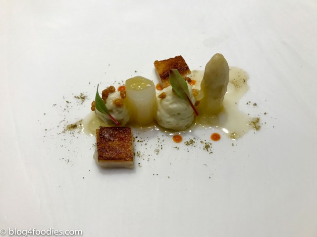 Steamed white asparagus “vichyssoise” with toasted buffalo’s butter, red Japanese rice, yuzu and homemade siracha… suckling pig!!