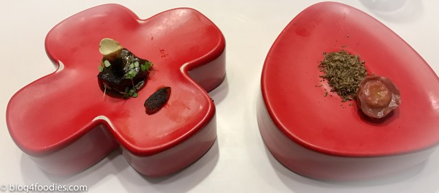 [left:] Kobe Milanese ossobucco with tamarind sauce and chargrilled tomato. [right:] Saffron ravioli with tandoori yogurt and Swede puree with buffalo butter and black truffle.