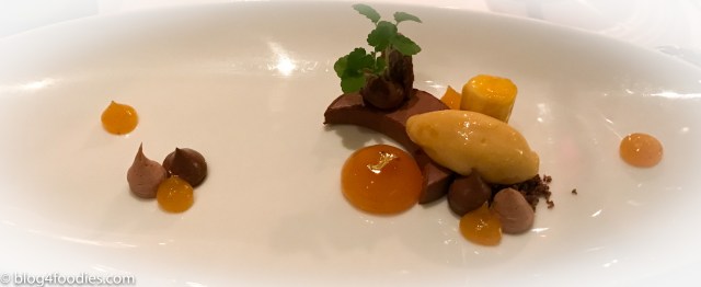 Dark chocolate with passion fruit Dulcey Panna Cotta and pineapple